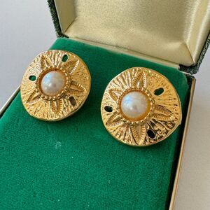 KJL for Avon Sand Dollar and Seashell with Faux Pearl